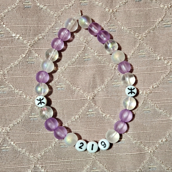 NEW! Handmade Custom Bracelet Set of 3✨️ - Picture 7 of 11